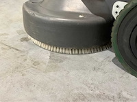 Taski swingo 1850 zelfrijdende schrobmachine interne lader - afbeelding 10 van  11
