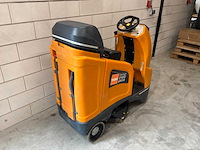 Taski swingo 2100 schrobzuigmachine - afbeelding 10 van  16