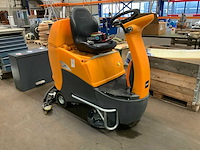Taski swingo 2500 schrobzuigmachine - afbeelding 1 van  3
