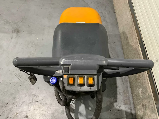 Taski swingo 450 schrob-zuigmachine - afbeelding 5 van  5