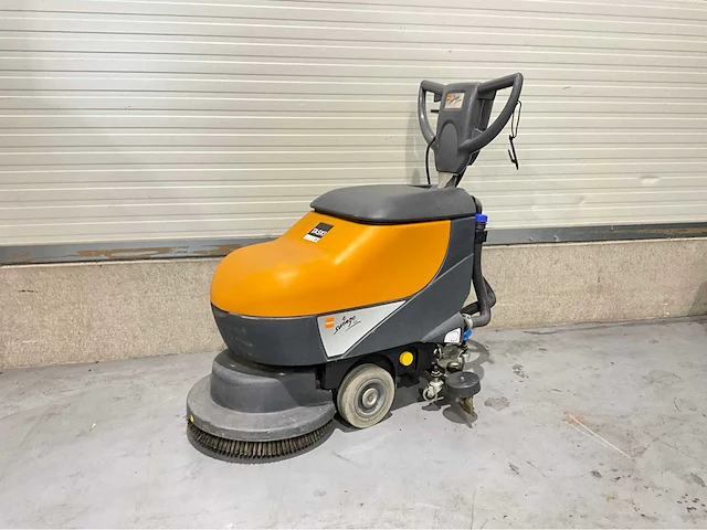 Taski swingo 450 schrob-zuigmachine - afbeelding 1 van  5