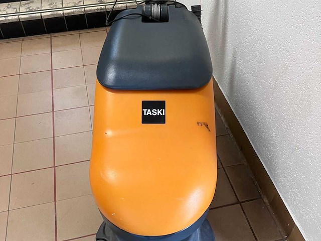 Taski swingo 450b -schrobzuigmachine - afbeelding 6 van  7