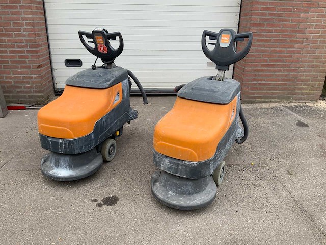 Taski swingo 455 zelfrijdende schrobmachines (2x) - afbeelding 2 van  4