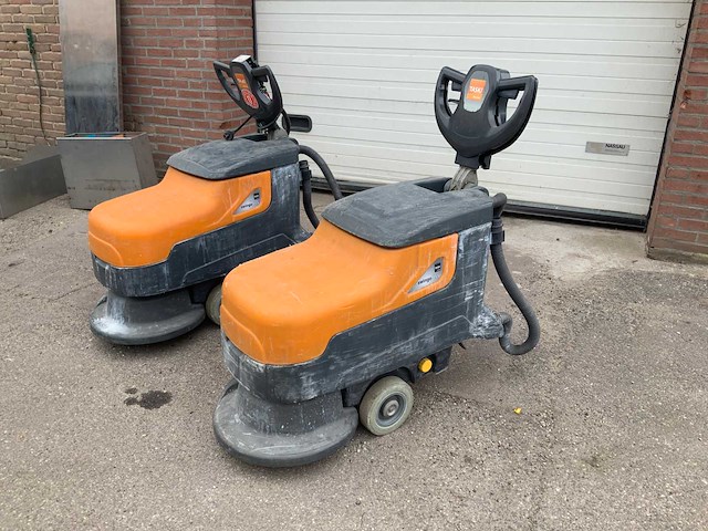Taski swingo 455 zelfrijdende schrobmachines (2x) - afbeelding 3 van  4