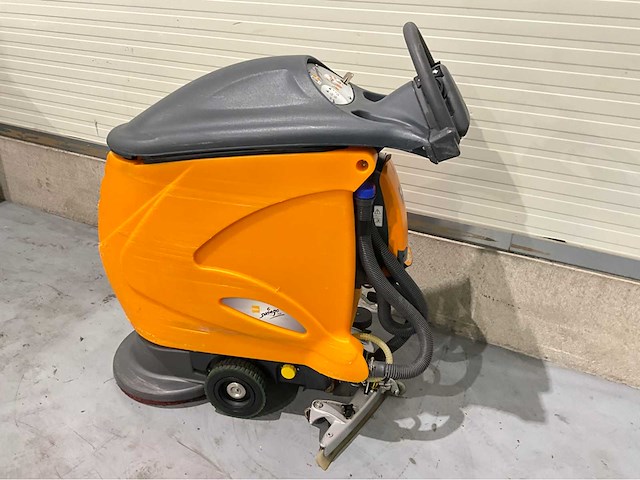 Taski swingo 755b zelfrijdende schrobmachine - afbeelding 9 van  10