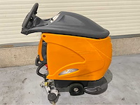 Taski swingo 755b zelfrijdende schrobmachine - afbeelding 7 van  10