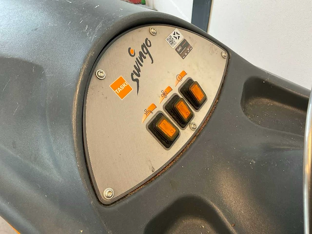 Taski swingo (co755.0) schrobzuigmachine - afbeelding 2 van  4