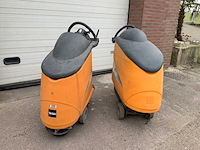 Taski swingo zelfrijdende schrobmachines (2stuks) - afbeelding 1 van  4