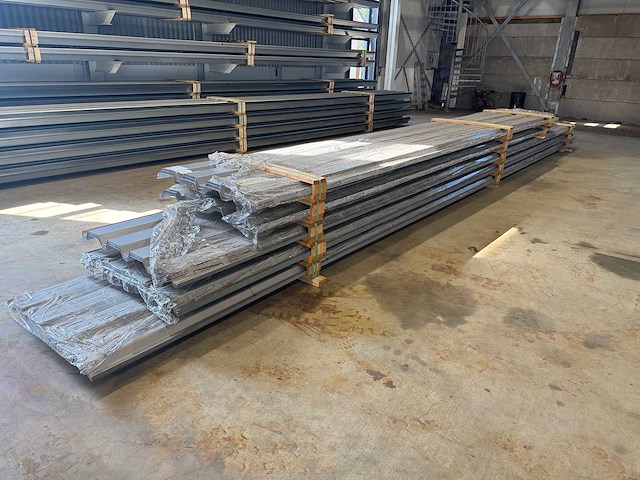 Tata steel (sab-profiel) - 133x mix van diverse lengtes sab 50/1000 - trapeziumplaat (lengtemix) - roofing material - afbeelding 1 van  7