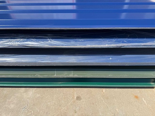 Tata steel (sab-profiel) - 98x kleurmix 35/1035 - damwandplaat / trapeziumplaat - roofing material - afbeelding 5 van  6