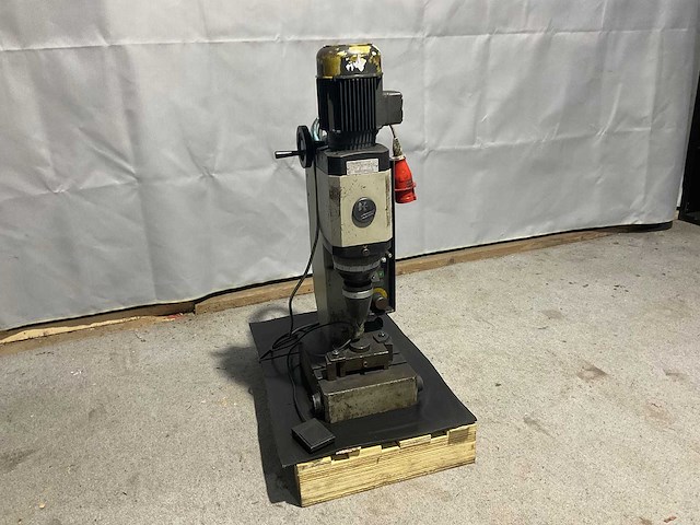 Taumel klinkmachine - afbeelding 1 van  11
