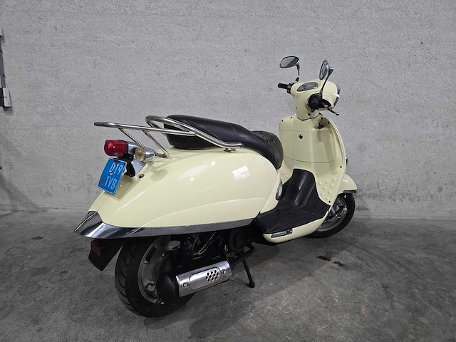 Tauris - snorscooter - capri 4t - 25km uitvoering d191vb - afbeelding 5 van  7