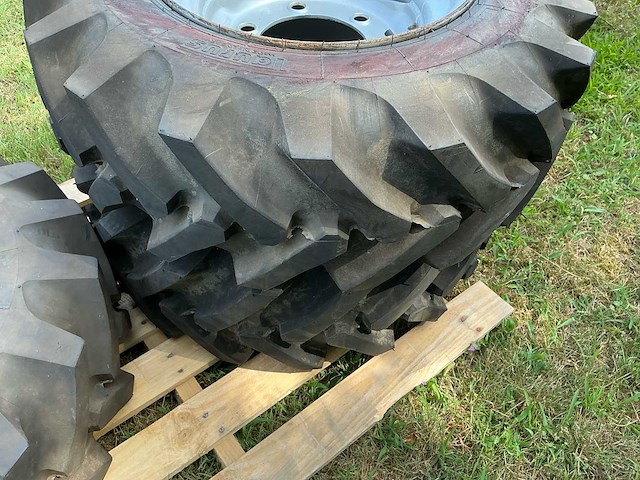 Taurus pot ratinc band met velg 10.0/75-15.3 as (4x) - afbeelding 6 van  8
