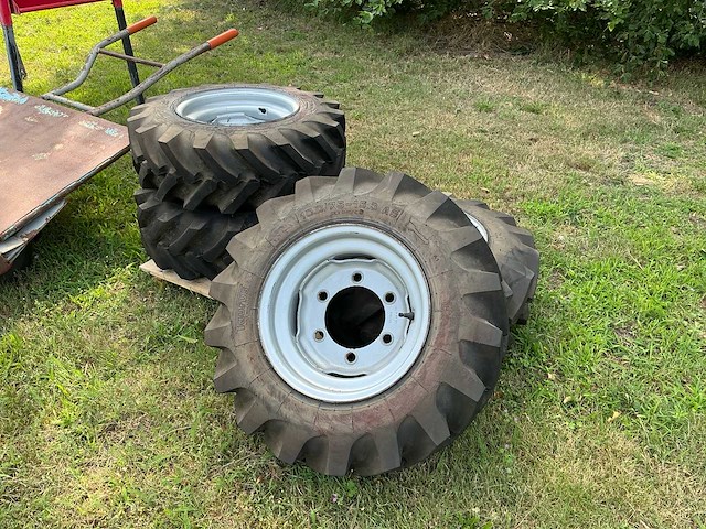 Taurus pot ratinc band met velg 10.0/75-15.3 as (4x) - afbeelding 2 van  8