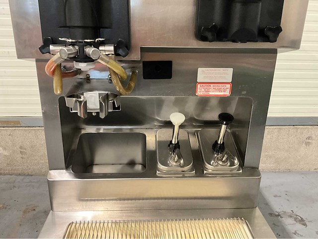 Taylor - c606 - ijsmachine - afbeelding 10 van  12