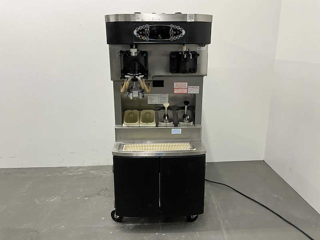 Taylor - c606-58 - softijs- en milkshakemachine - afbeelding 9 van  17