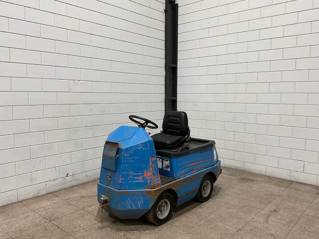 Taylor-dunn - c4-25 - industriële trekker - afbeelding 3 van  9