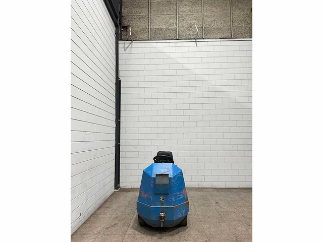 Taylor-dunn - c4-25 - industriële trekker - afbeelding 8 van  9