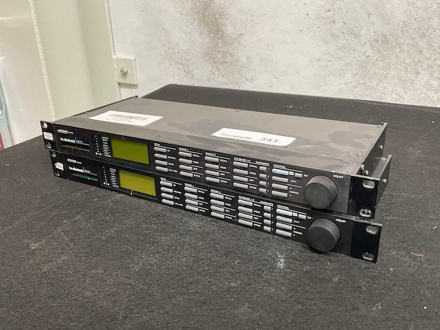 T.c. electronic m2000 studio processor (2x) - afbeelding 1 van  4