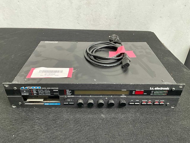 T.c. electronics m5000 digital audio mainframe - afbeelding 1 van  4