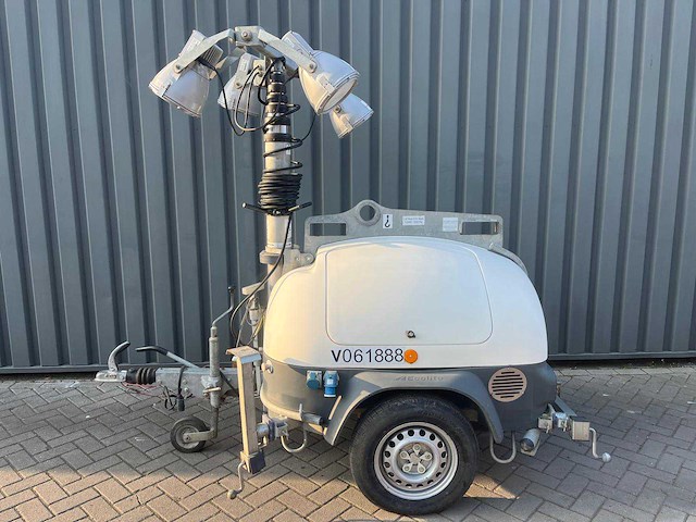 Tcp lichtmast - ecolite - lichtmast towerlight 2013 - afbeelding 1 van  9