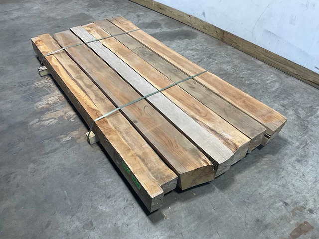 Teak balk 230x7-21 cm (7x) - afbeelding 1 van  8