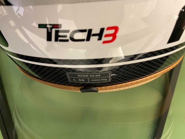 Tech3 fashion - l helm - afbeelding 7 van  7