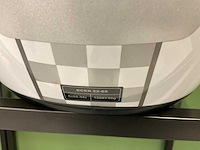 Tech3 helm - afbeelding 8 van  9