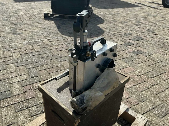 Techmaflex pm18 hydraulische slangenpers - afbeelding 2 van  11
