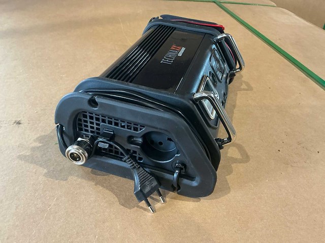 Technaxx acculader met compressor - afbeelding 3 van  5