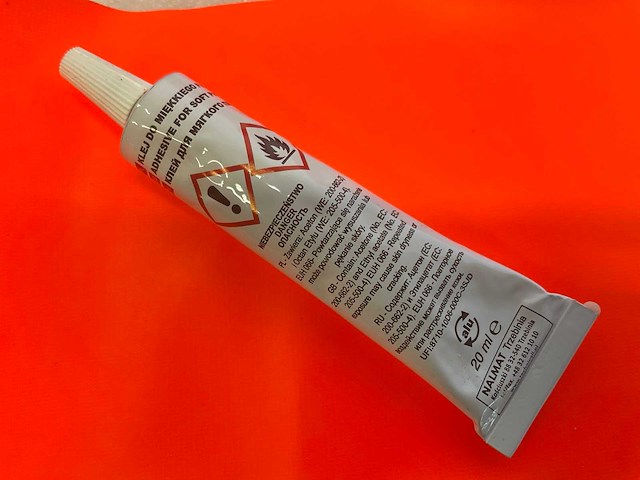 Technicoll polyurethane adhesive 3 - pvc reparatie kit (15x) - afbeelding 5 van  6