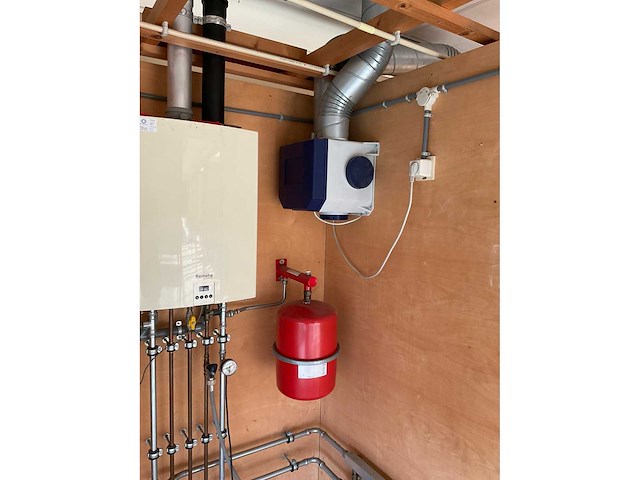 Techniek / bouw lokalen op verhoogd platform - afbeelding 10 van  38