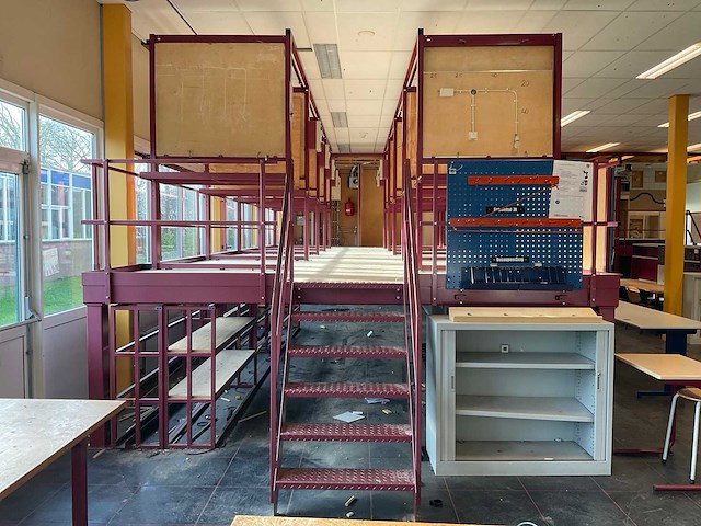 Techniek / bouw lokalen op verhoogd platform - afbeelding 23 van  38