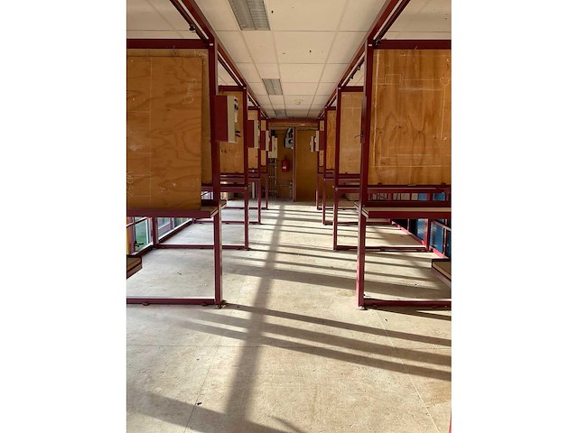 Techniek / bouw lokalen op verhoogd platform - afbeelding 36 van  38