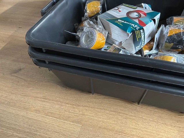 Technocraft afzetlint & tape in lekbak - afbeelding 3 van  3