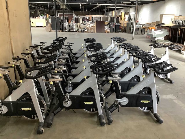 Technogym - group cycle - spinning bike (23x) - afbeelding 12 van  18