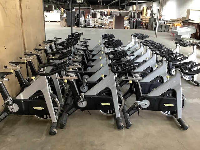 Technogym - group cycle - spinning bike (23x) - afbeelding 13 van  18