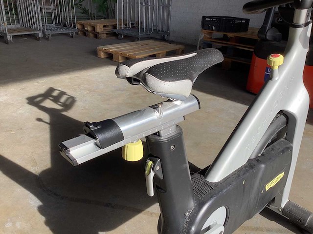 Technogym - group cycle - spinning bike (23x) - afbeelding 14 van  18