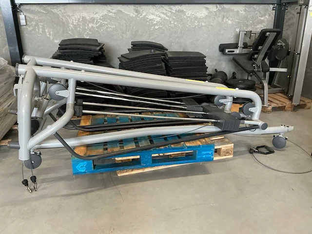 Technogym cable station krachtstation - afbeelding 2 van  6