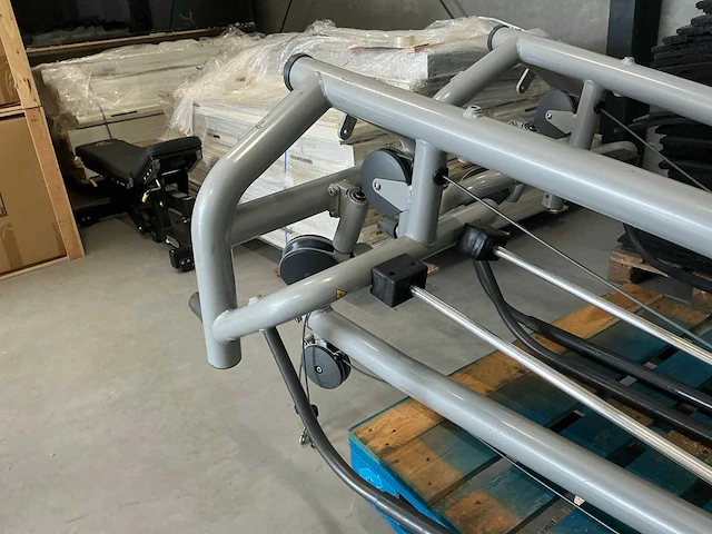 Technogym cable station krachtstation - afbeelding 6 van  6
