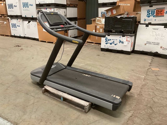 Technogym excite 600 loopband - afbeelding 4 van  5