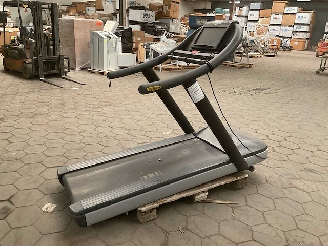 Technogym excite 600 loopband - afbeelding 3 van  6