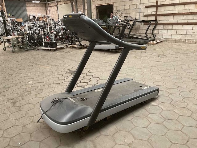 Technogym excite 600 loopband - afbeelding 1 van  5