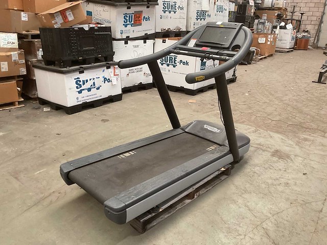 Technogym excite 600 loopband - afbeelding 4 van  5