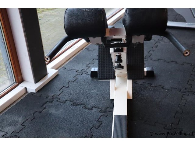 Technogym fitnessapparaat - afbeelding 7 van  8