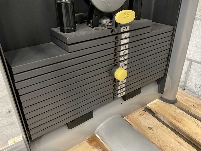 Technogym selection shoulder press - afbeelding 3 van  6