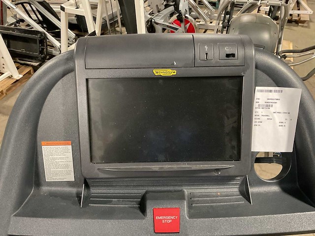 Technogym treadmill - afbeelding 5 van  6