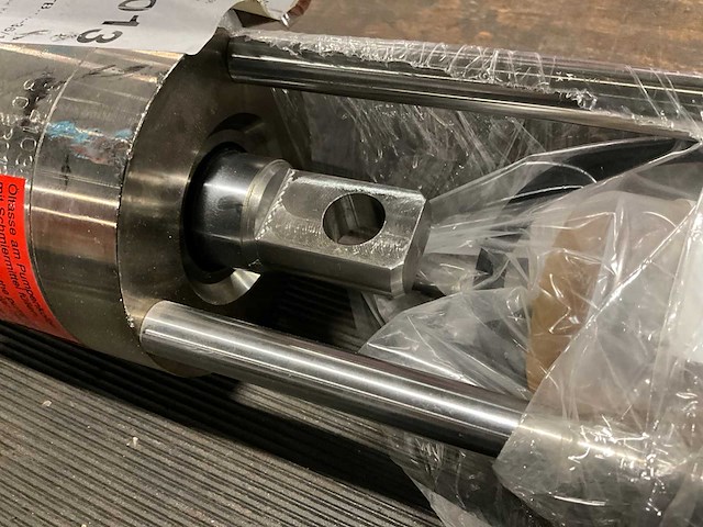 Technotrans verticaal pomp plunjerunit - afbeelding 2 van  5