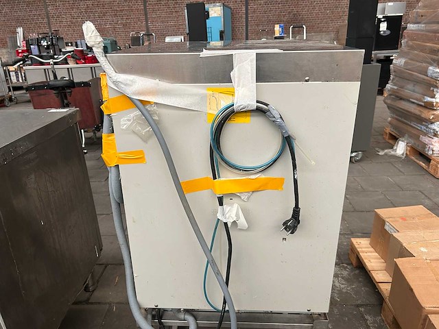 Techsteel - professionele vaatwasmachine op rvs onderstel - afbeelding 7 van  8