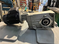 Techtop t1a-ie1 71 3-6 tandwielmotor met hydro-mec x60 versnellingsbak - afbeelding 2 van  7